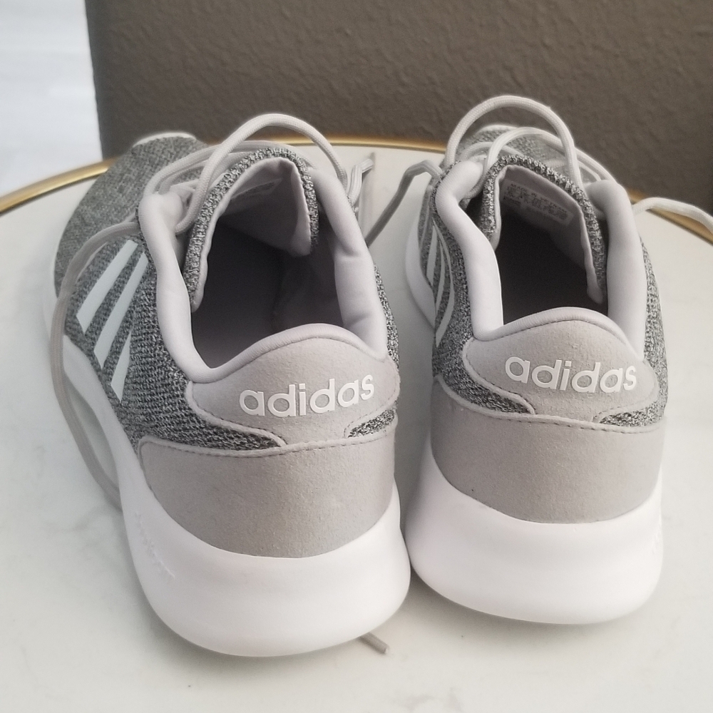 Adidas woman size 6 - Picture 2 of 5